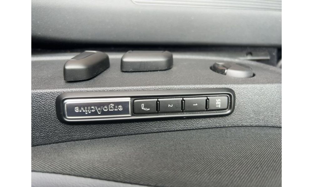 638852