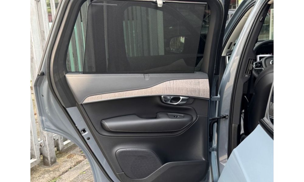 249745