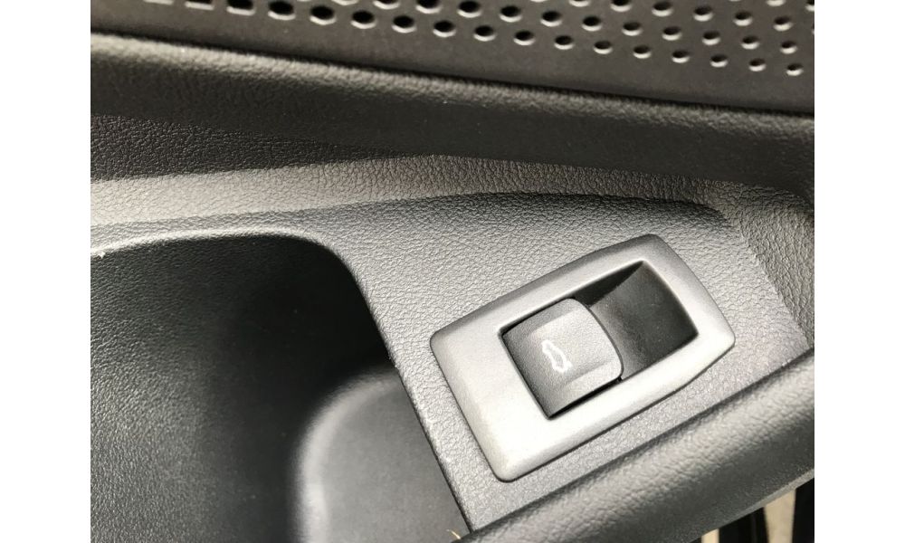 912274