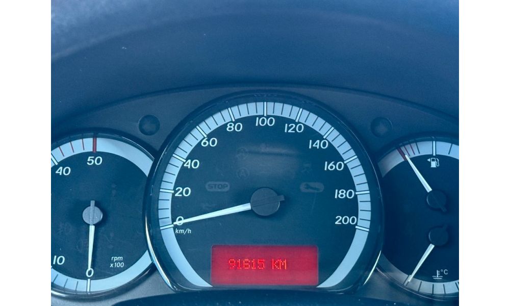 828086