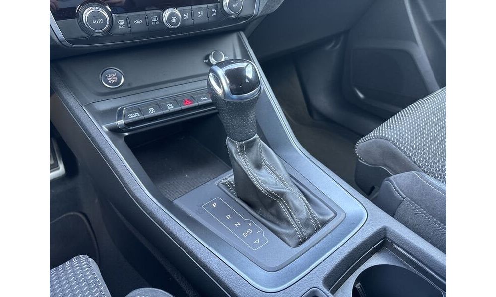 979959