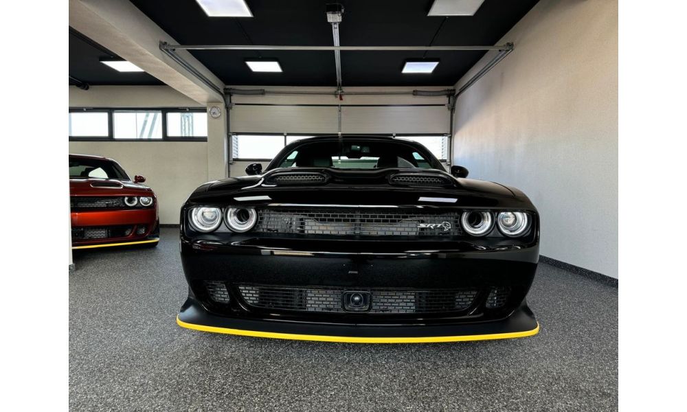 653051