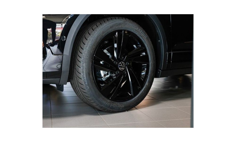 772586