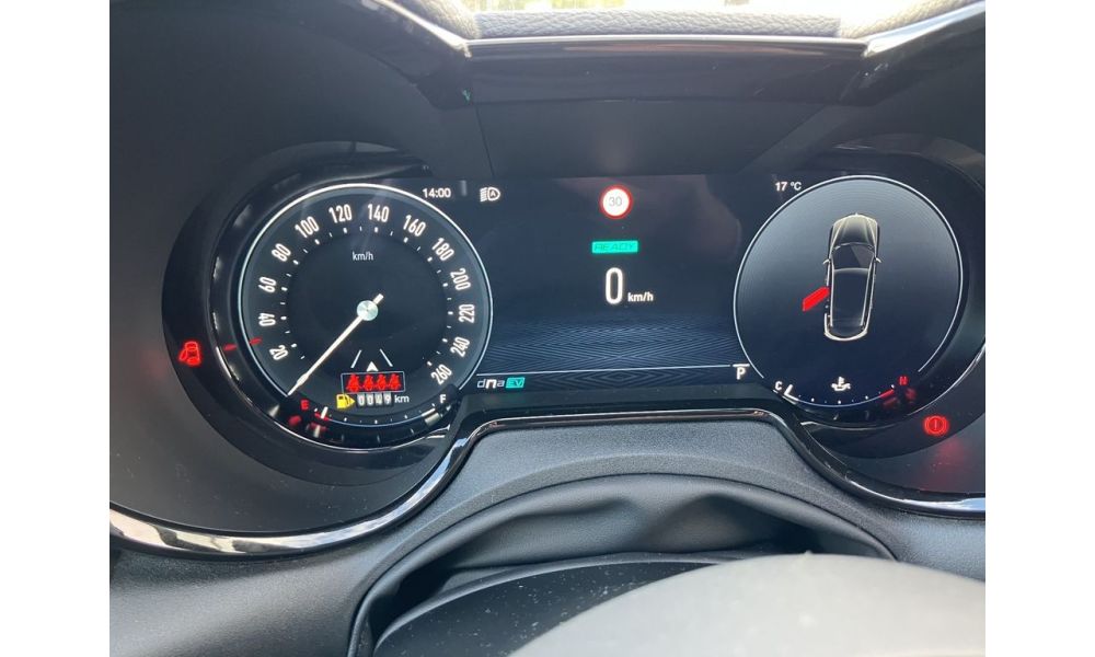368379