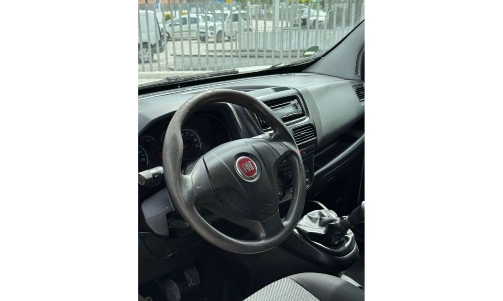 330472