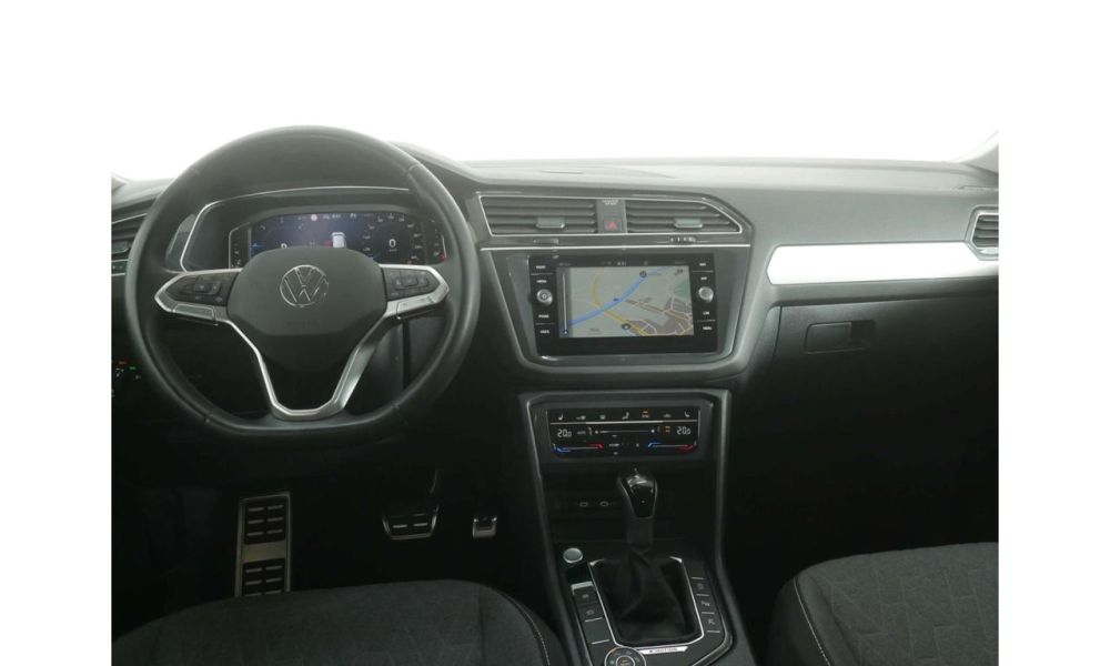924437