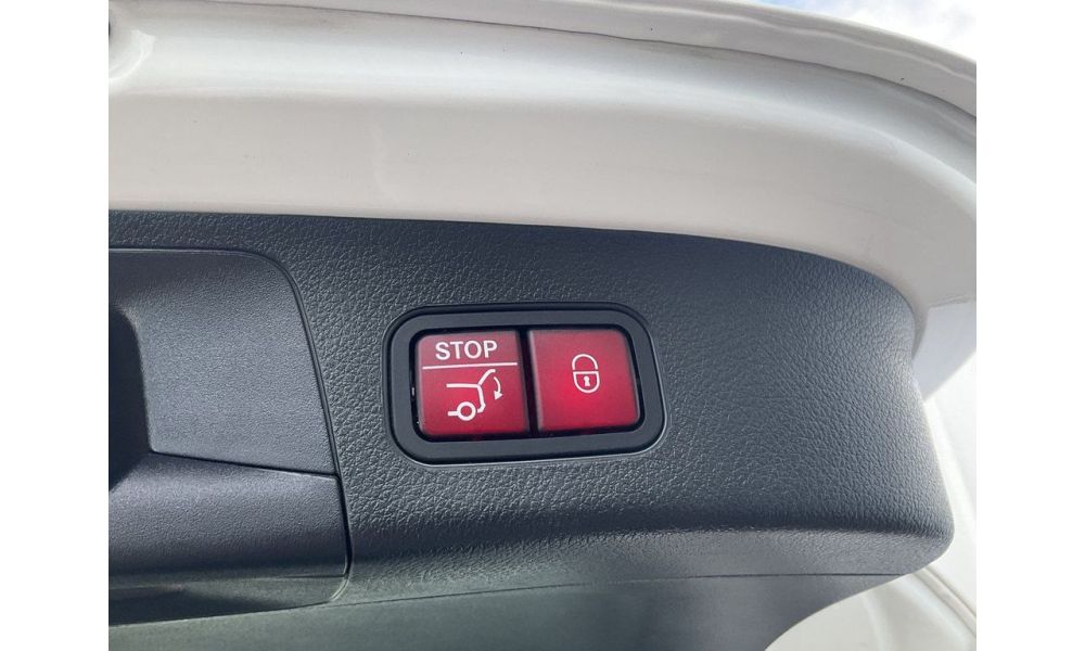 427006
