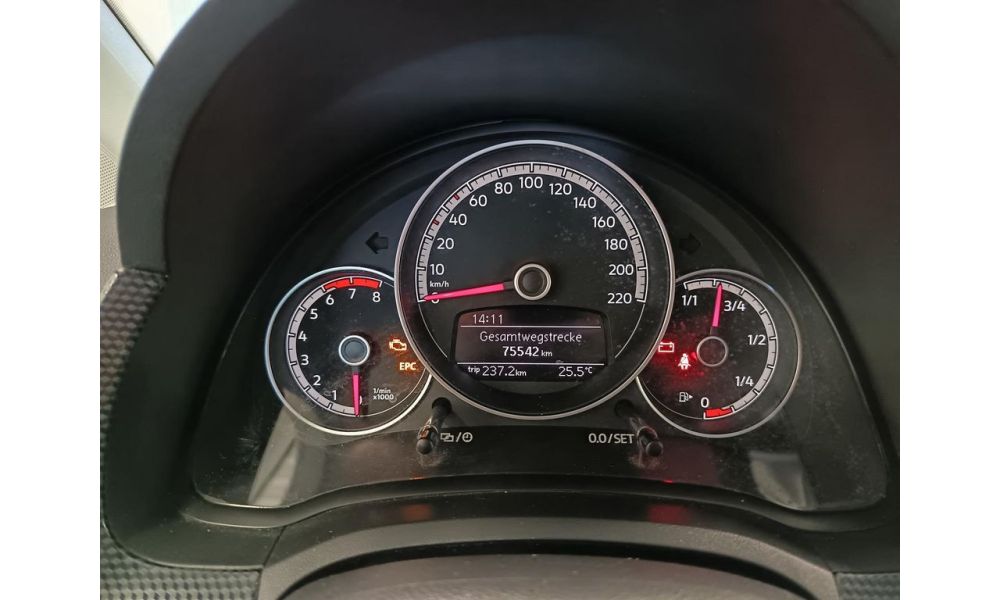 649147