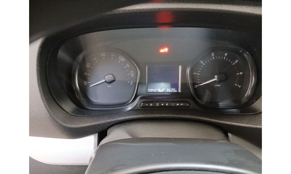 876987