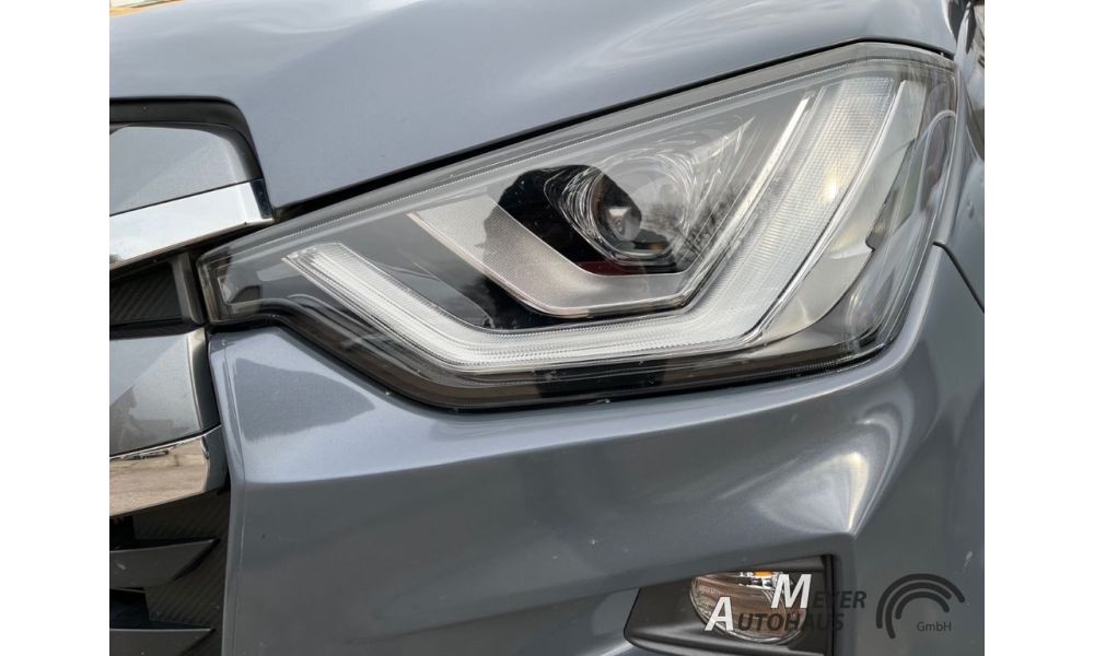 672990