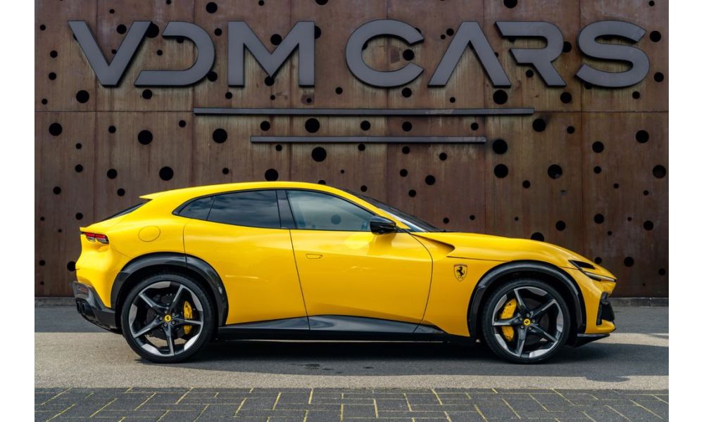 887636