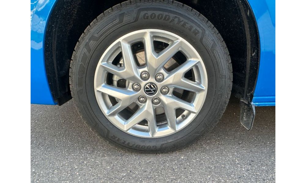 425008