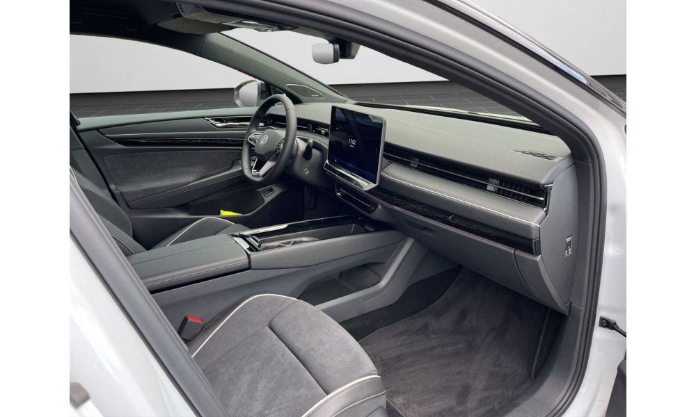 183740