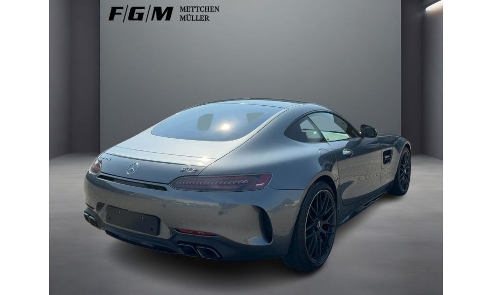 701792
