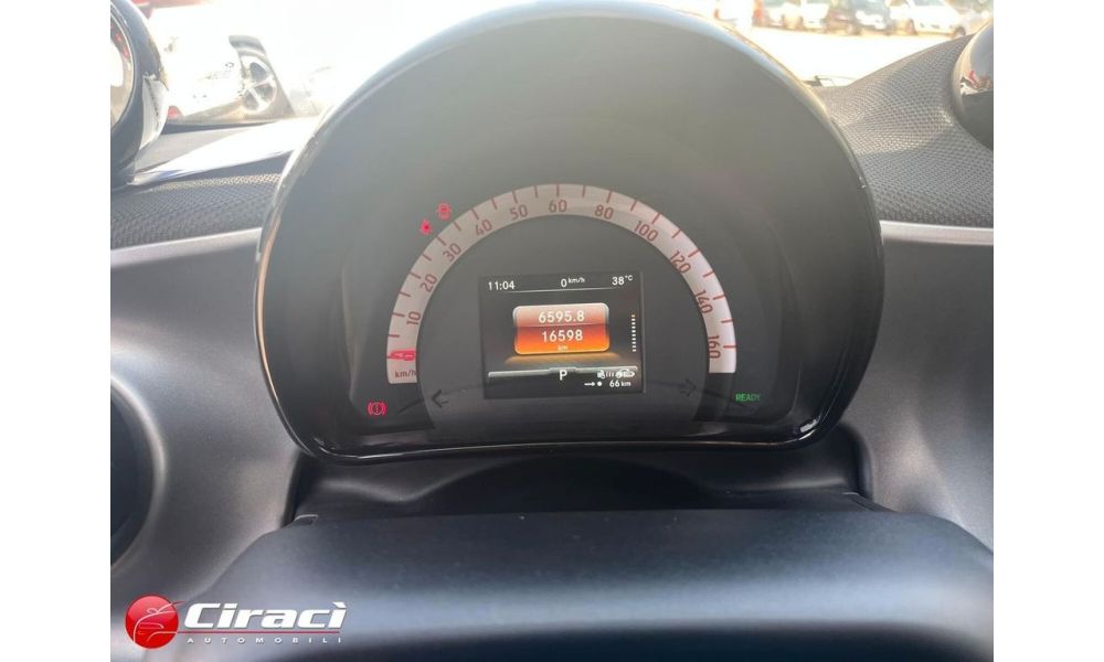 868241