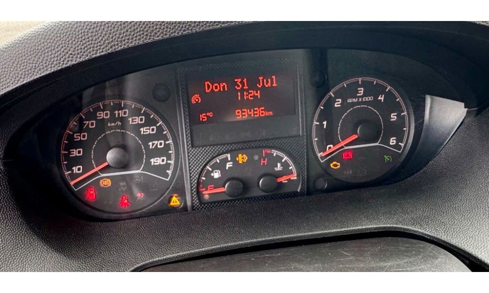 911522