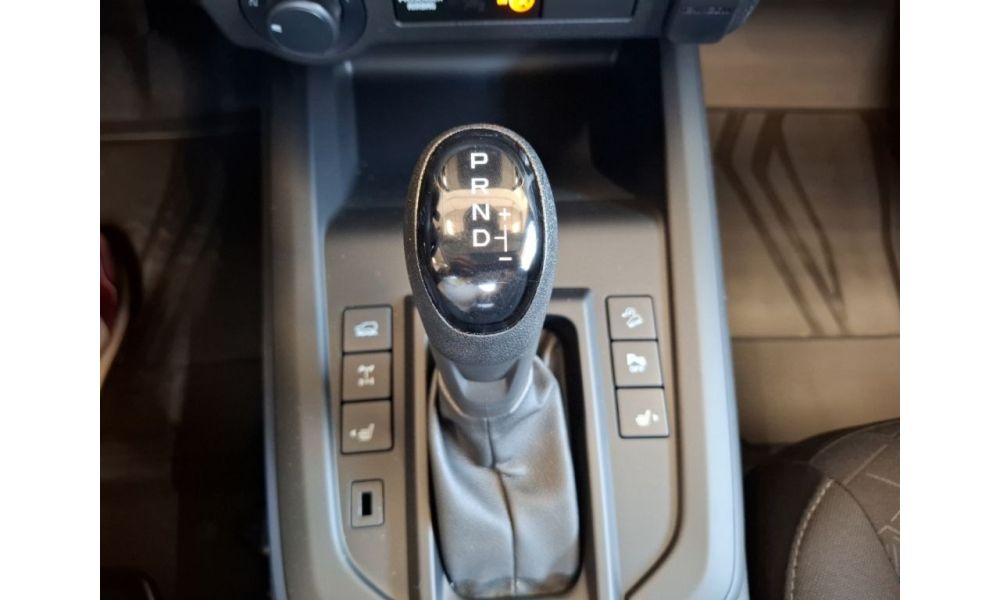46882