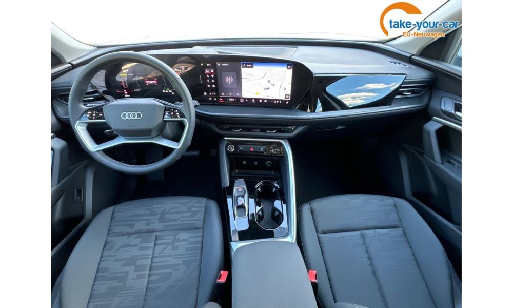 431838
