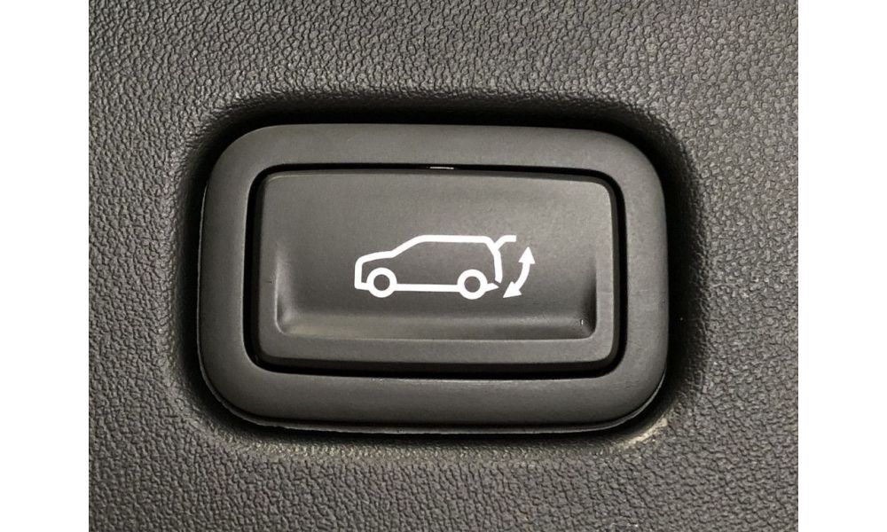 729933