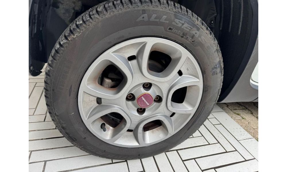 387133