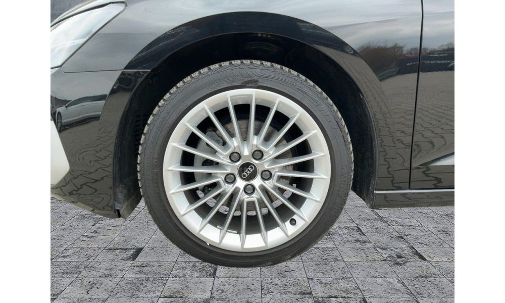 323905