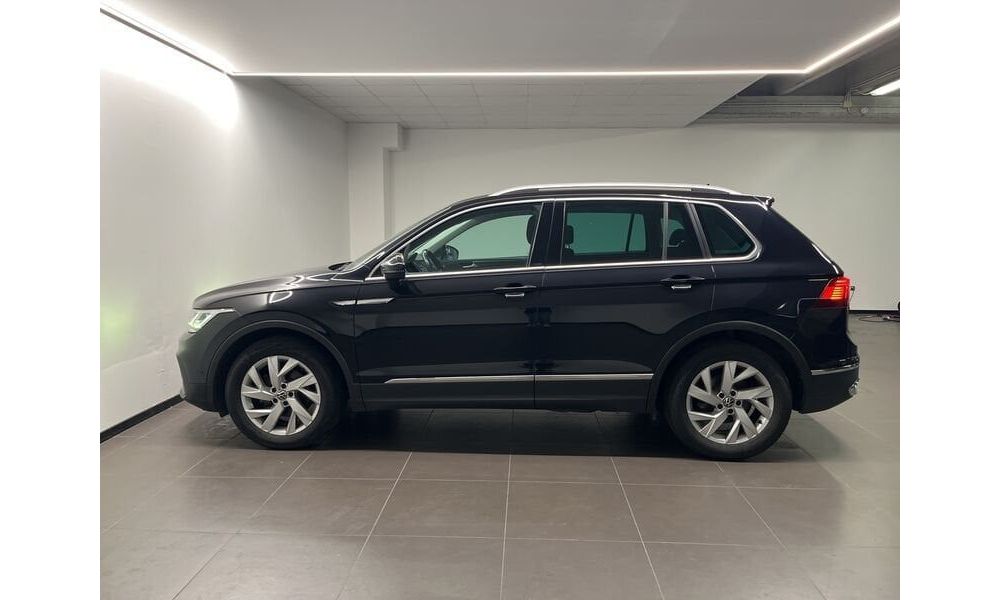 182050