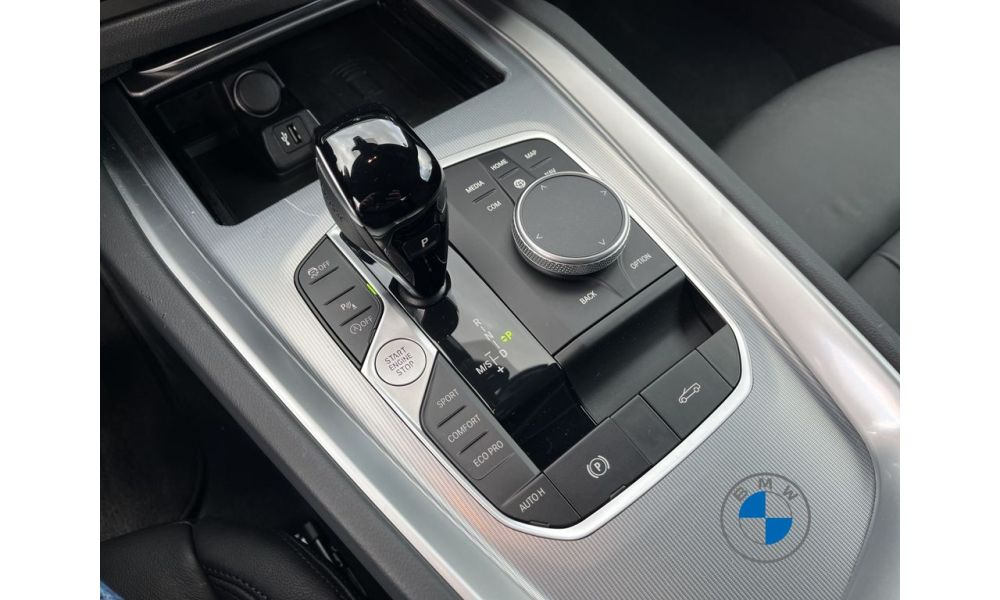 676826