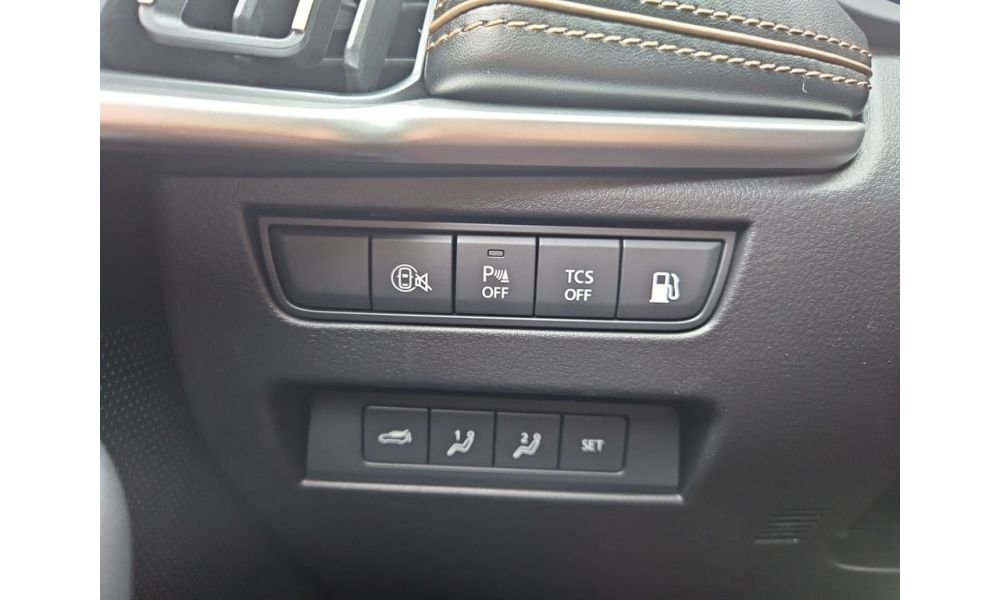 911056