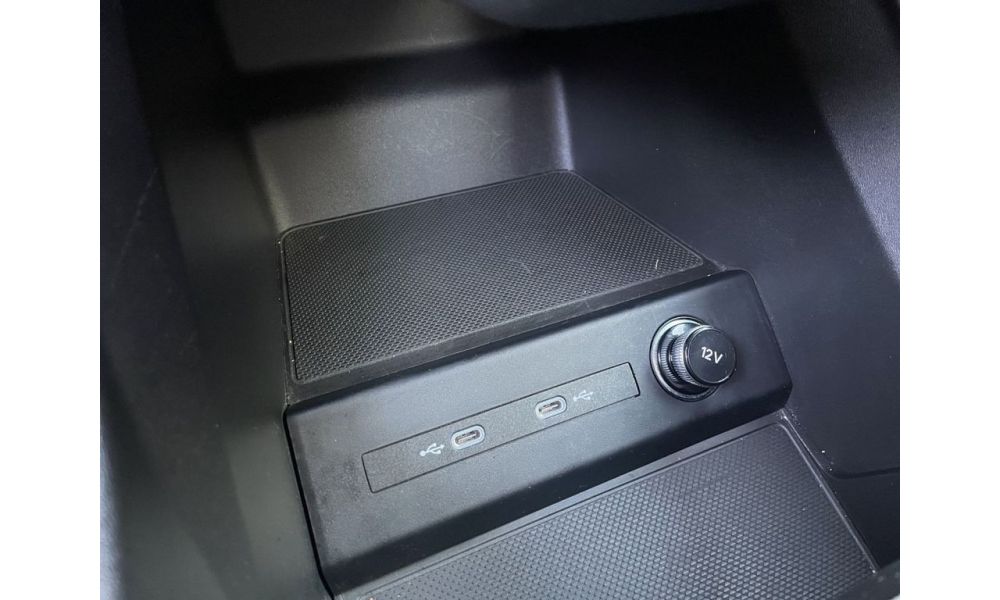 543853
