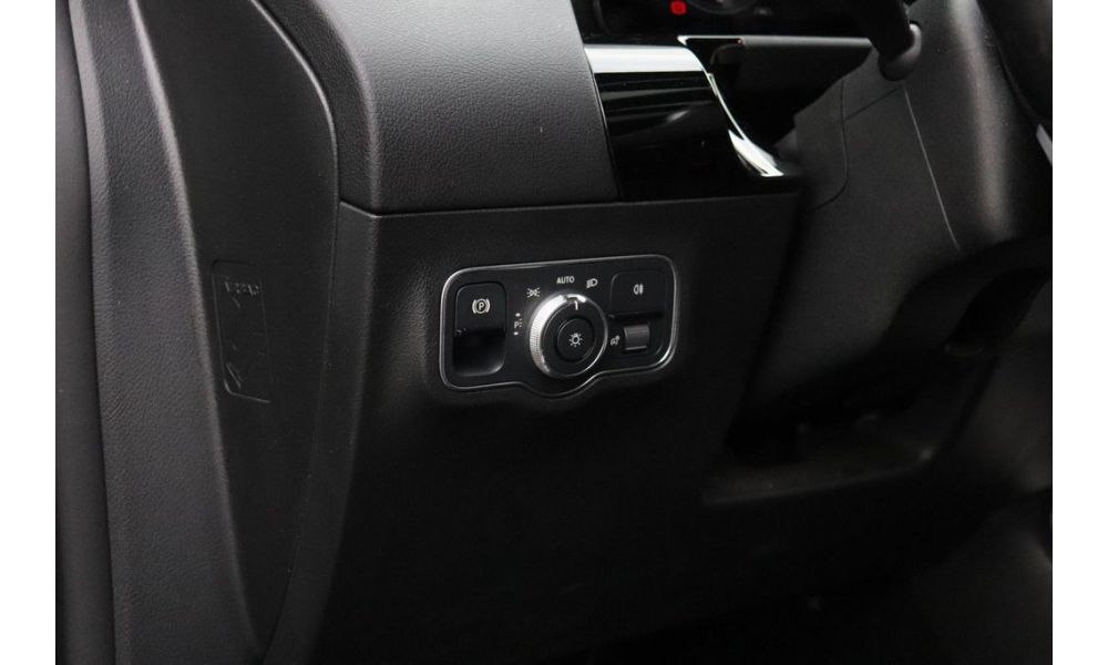 30301