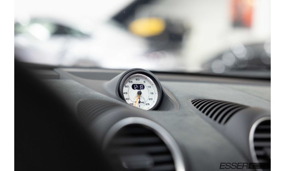 364358