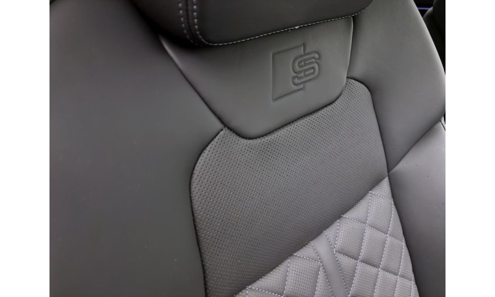 305797
