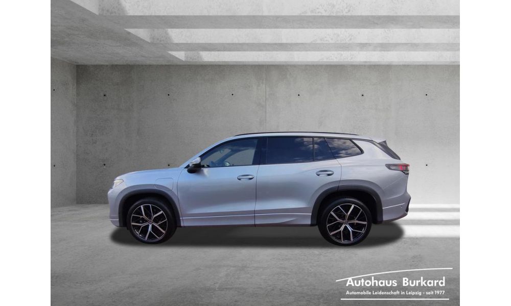 907521