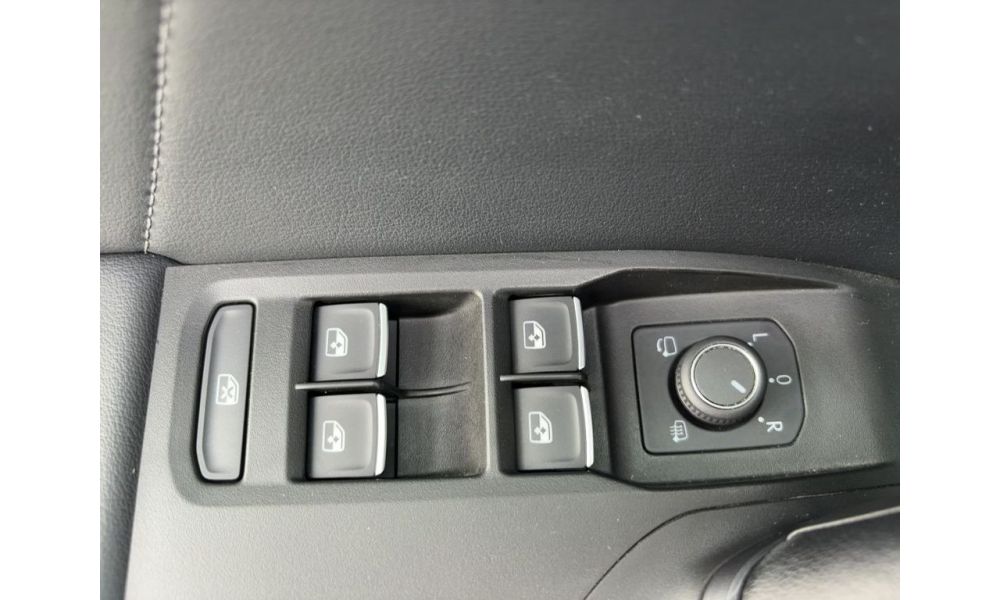 911014
