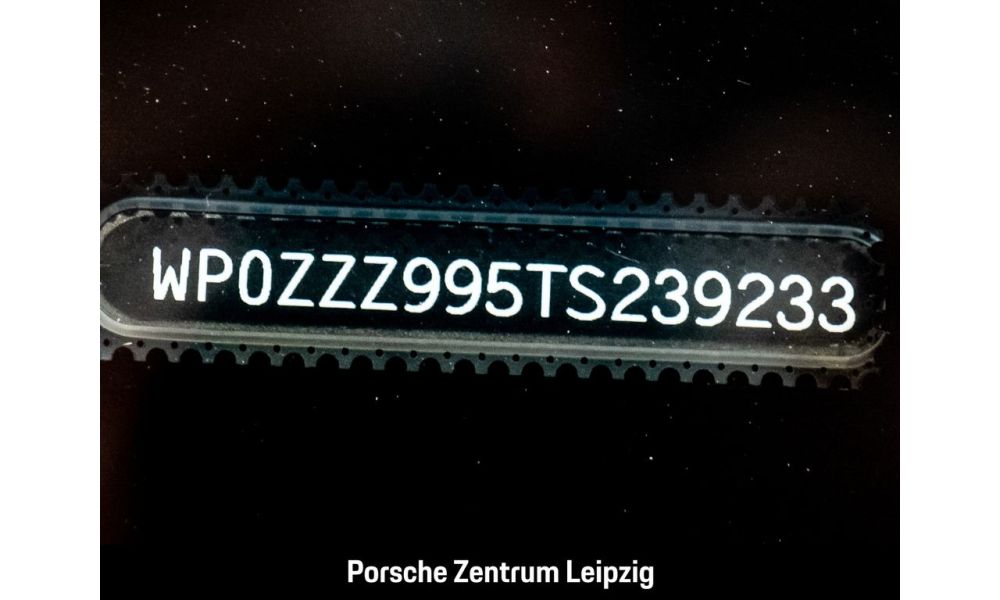 879888