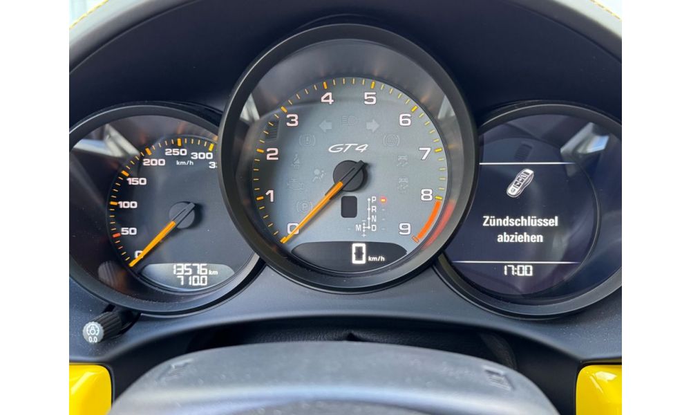 667944