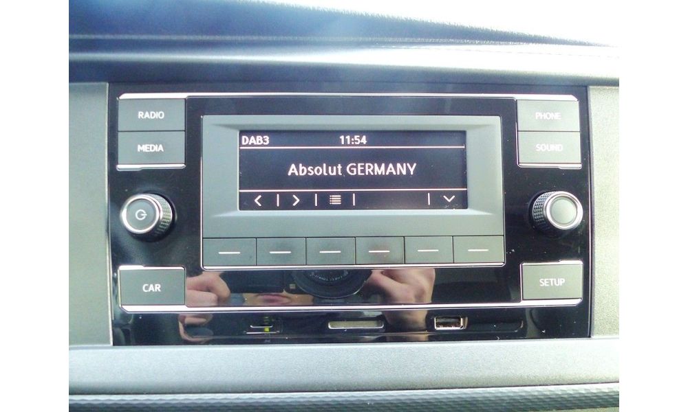744044
