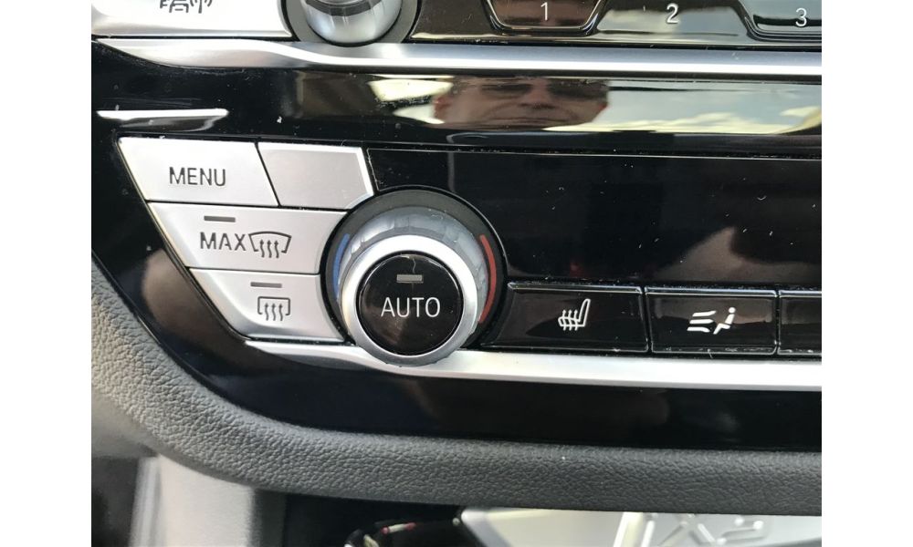 642785
