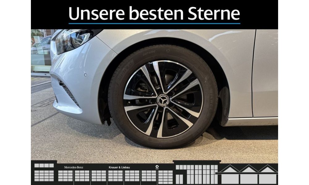 898370