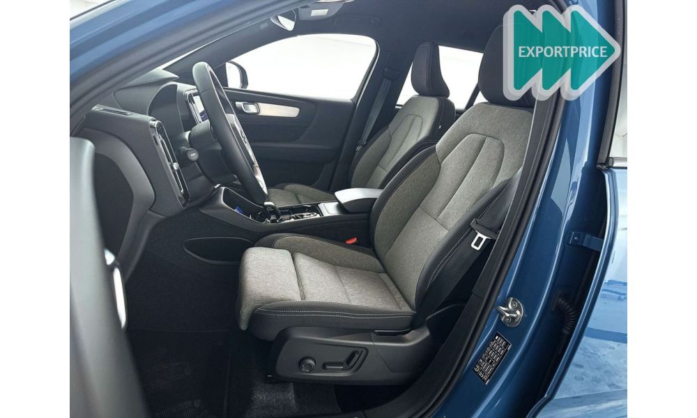 887402