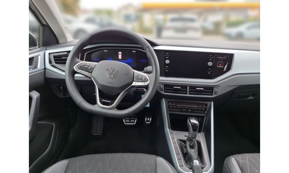 9561