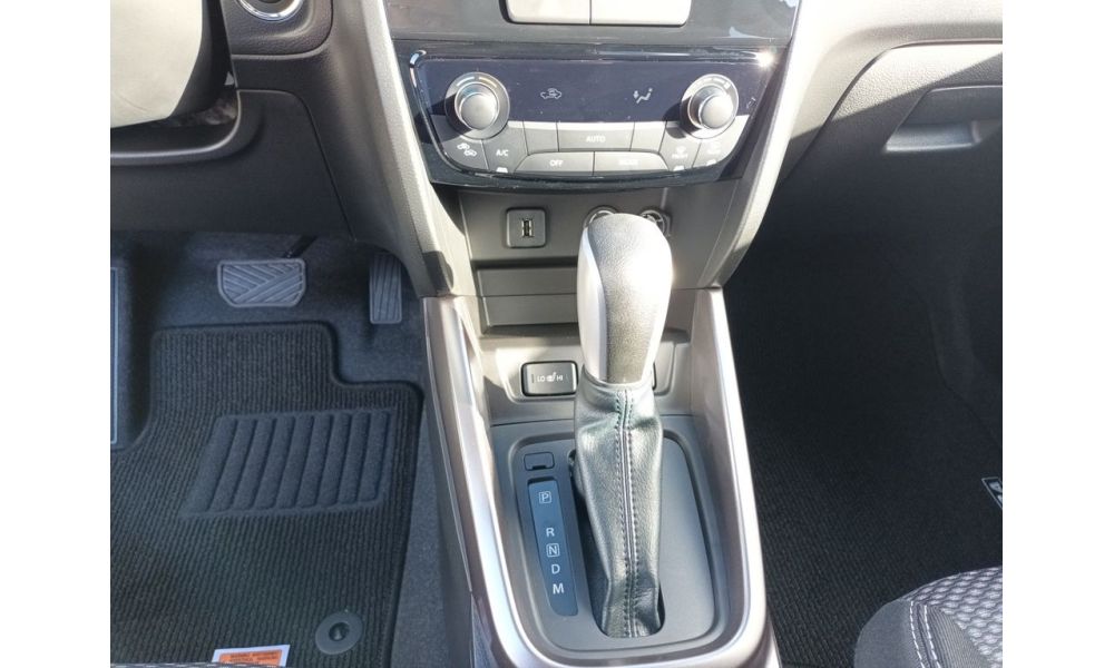 399748