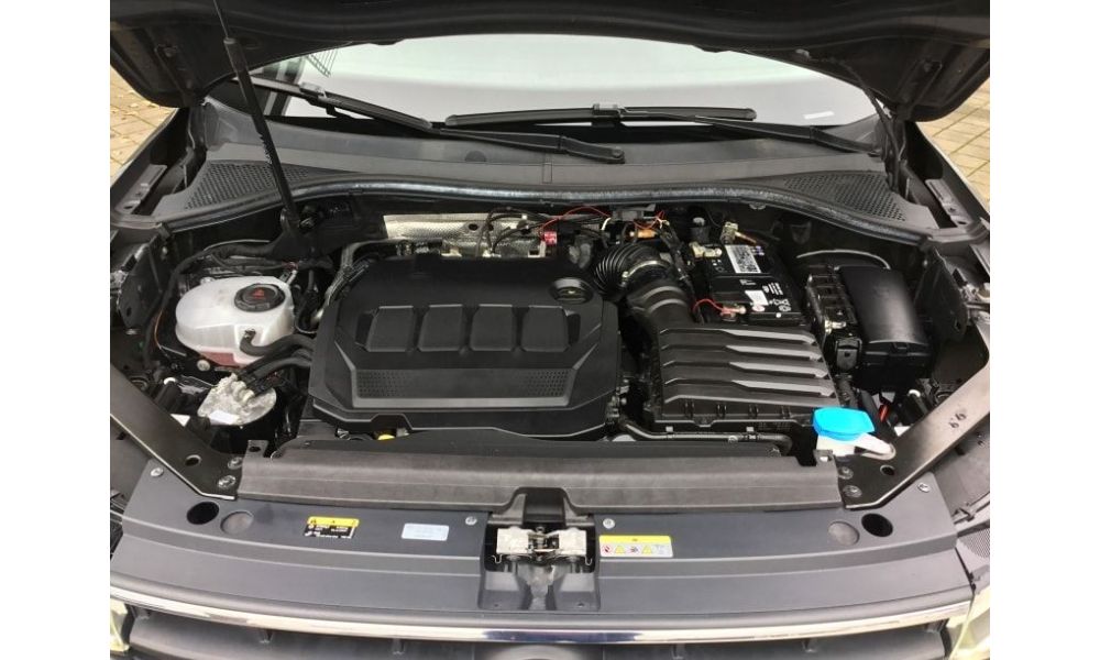 368677