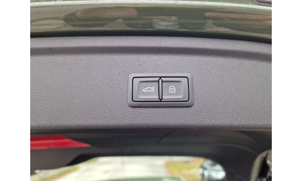 562232