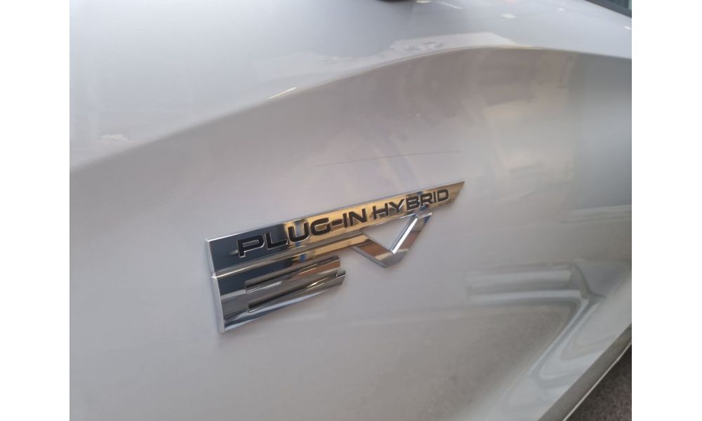 700940