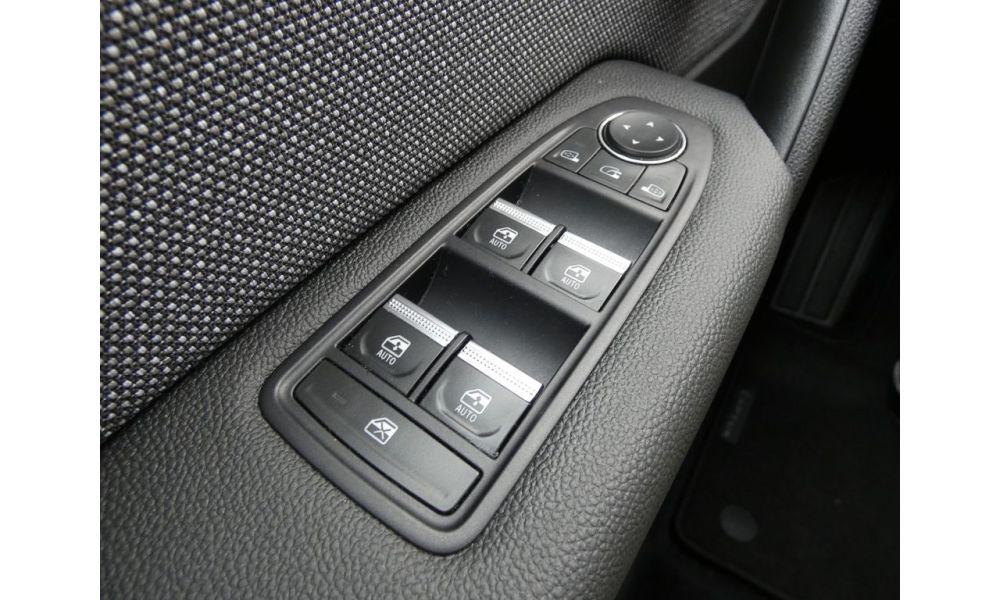 565771