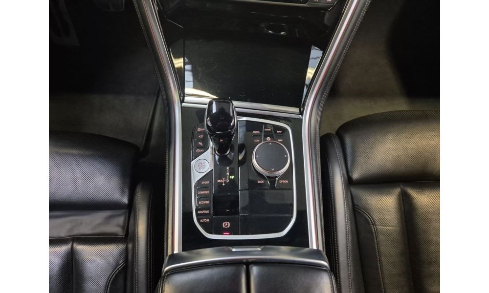 167300