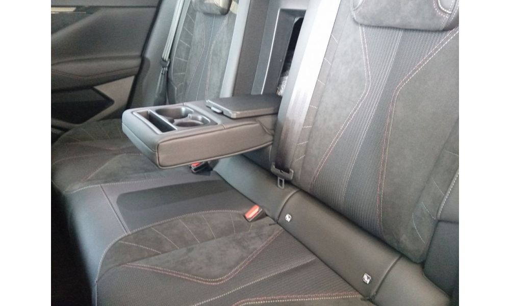 647558