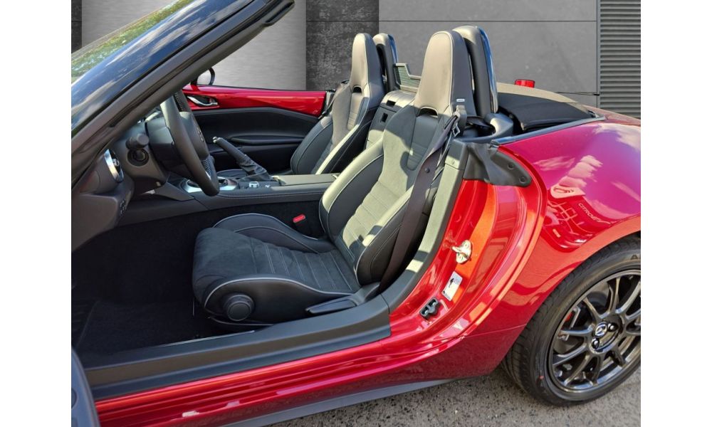 366752