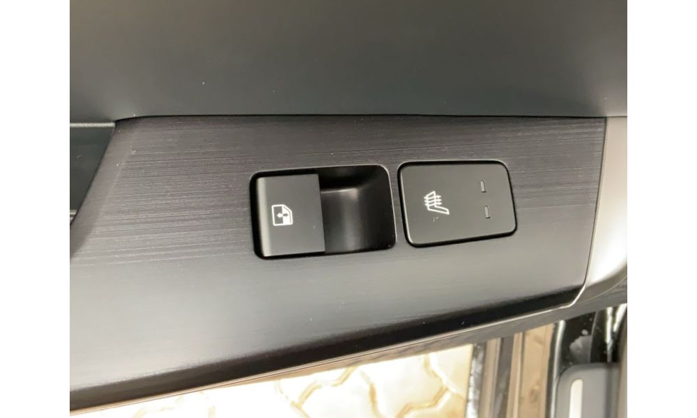 320730